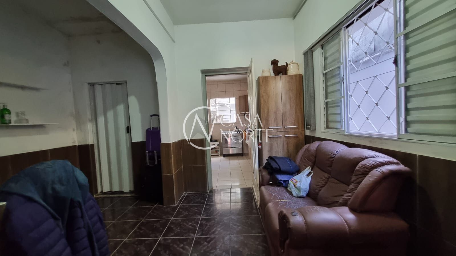 Casa à venda com 3 quartos, 90m², 1 vaga, Rua Lobo da Costa no bairro Azenha em Porto Alegre