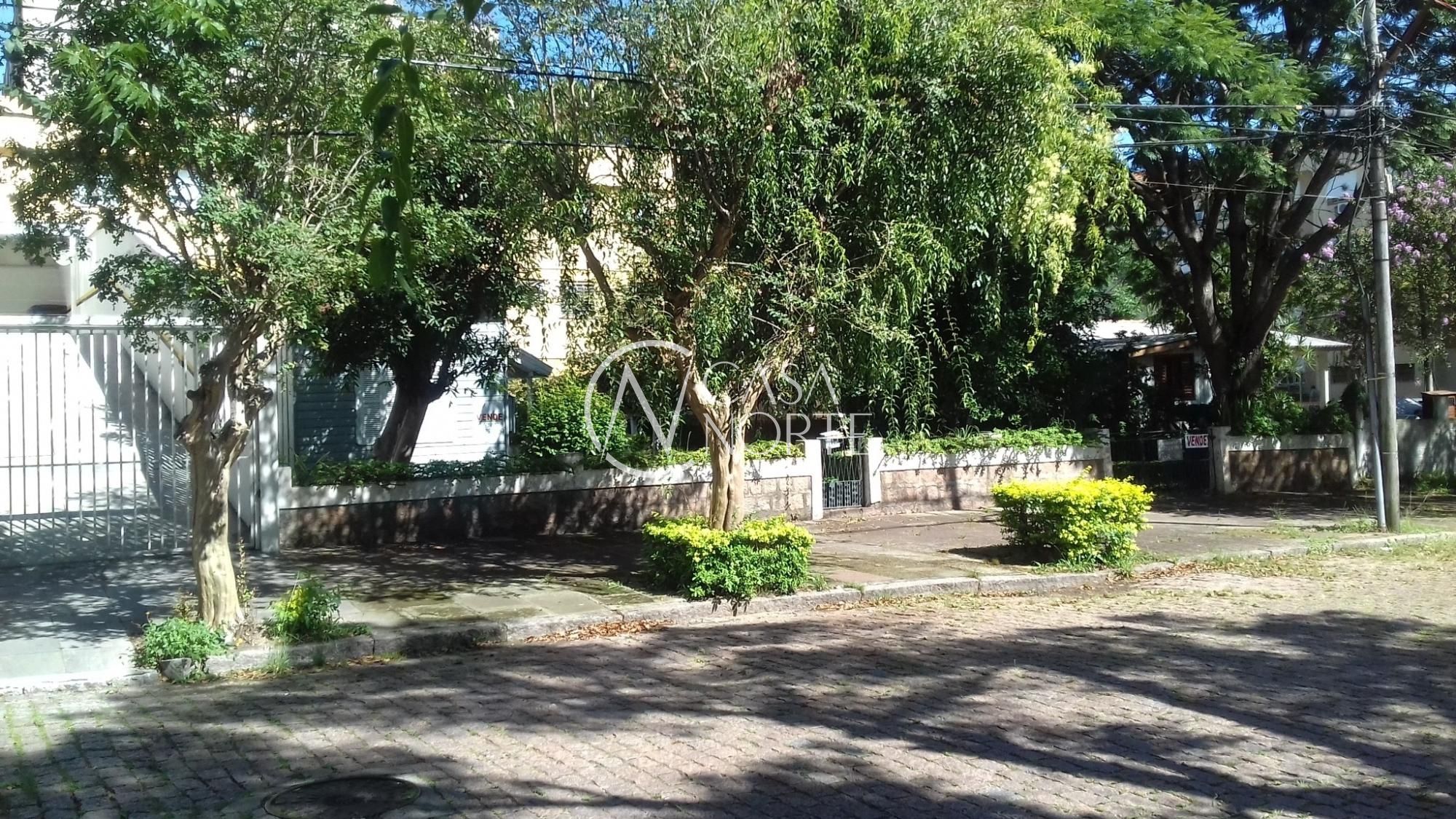 Terreno à venda  com 404m², Rua Buenos Aires no bairro Jardim Botânico em Porto Alegre