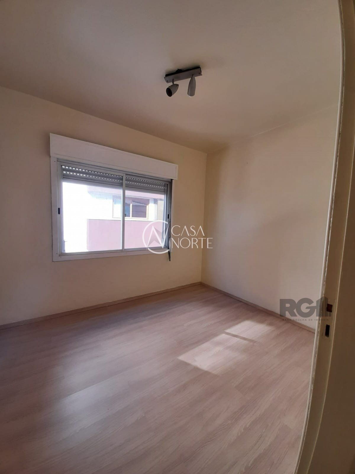 Apartamento à venda com 2 quartos, 65m², Rua Uruguaiana no bairro Menino Deus em Porto Alegre