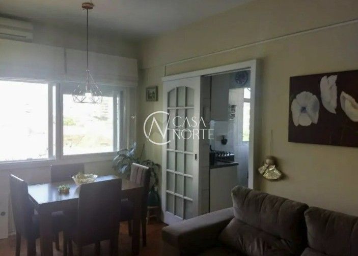 Apartamento à venda com 2 quartos, 58m², Rua Mariante no bairro Rio Branco em Porto Alegre