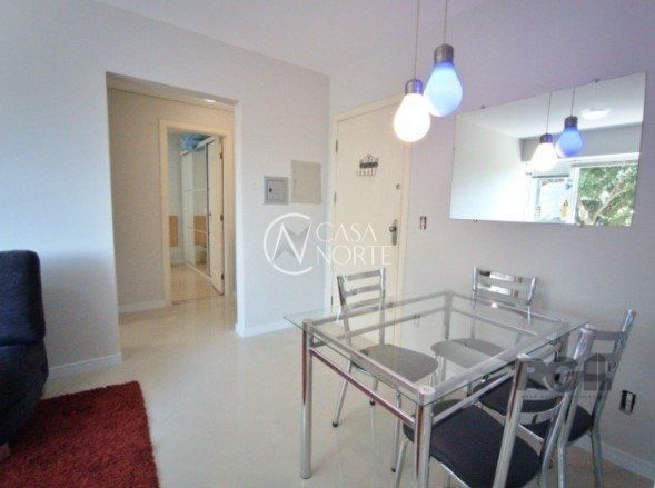 Apartamento à venda com 1 quarto, 46m², 1 vaga, Rua Roque Calage no bairro Passo da Areia em Porto Alegre