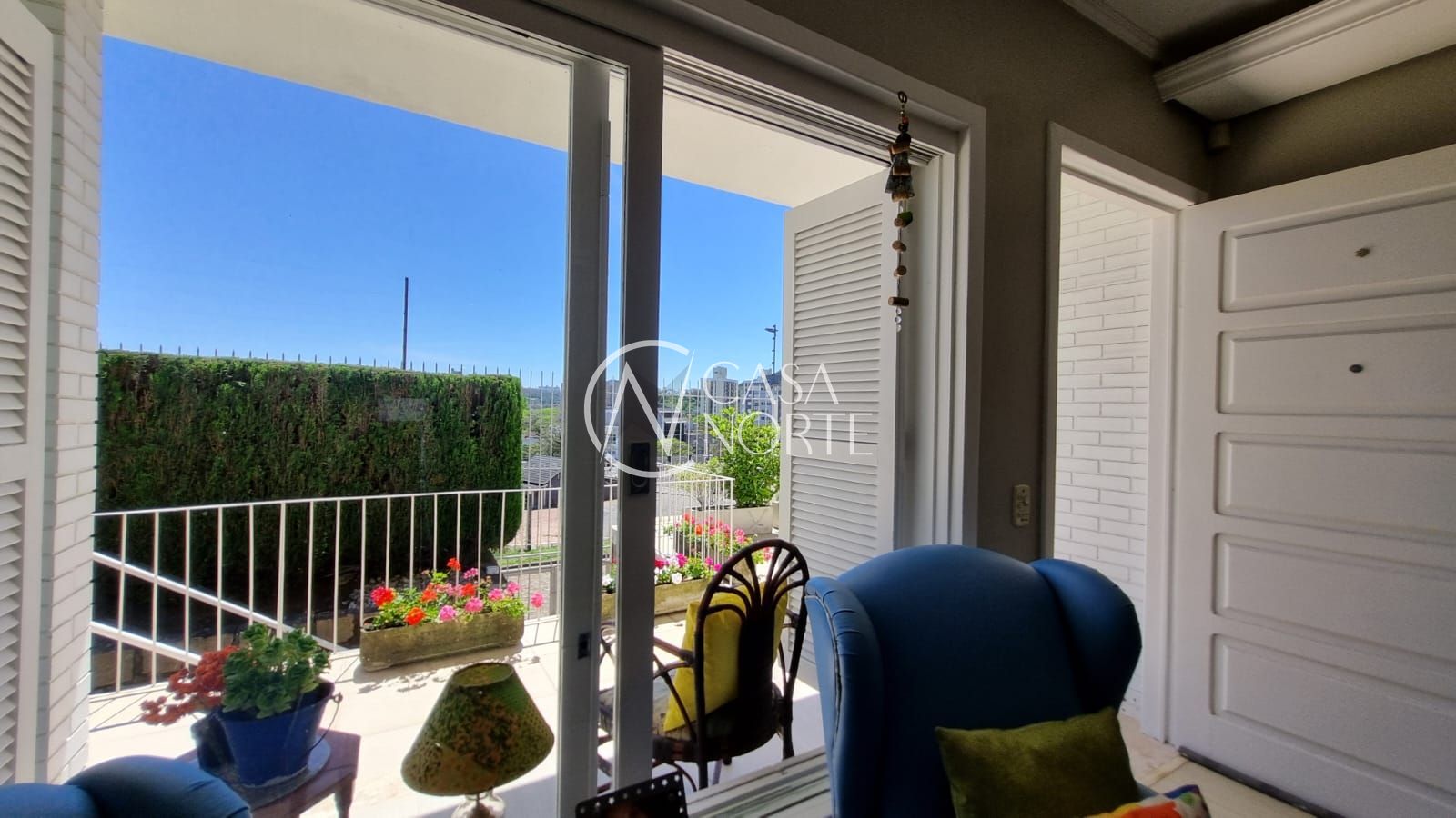 Casa à venda com 2 quartos, 163m², 1 suíte, 1 vaga, Rua Doutor Breno Dias de Castro no bairro Partenon em Porto Alegre