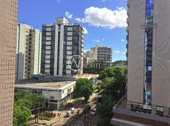 Sala Comercial à venda com 1 quarto, 38m², 1 vaga, Rua Mostardeiro no bairro Rio Branco em Porto Alegre