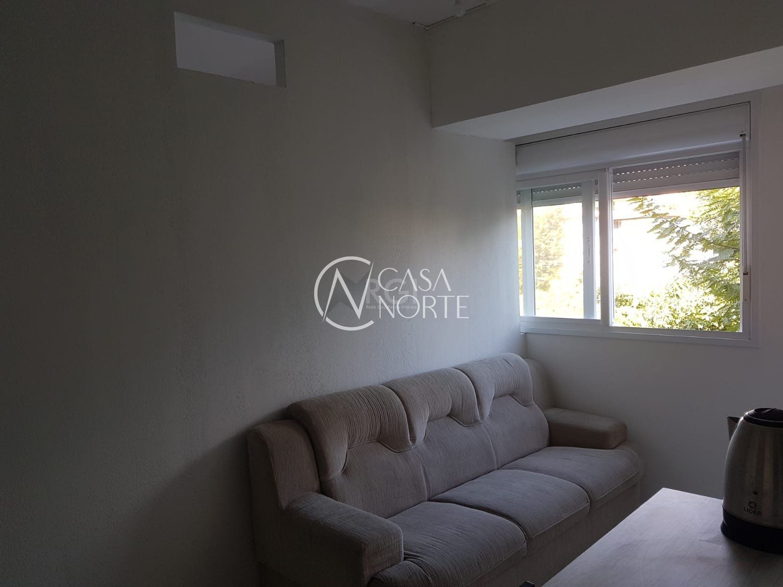 Apartamento à venda com 1 quarto, 30m², 1 vaga, Rua Fagundes Varela no bairro Santo Antônio em Porto Alegre