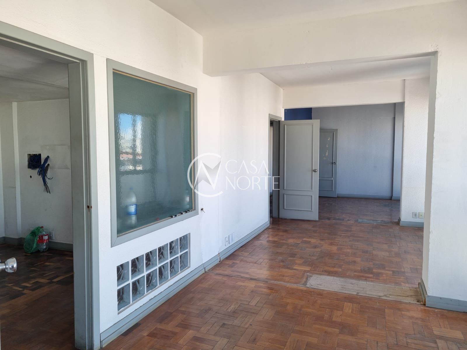 Conjunto Comercial à venda com 2 quartos, 235m², Avenida Farrapos no bairro Floresta em Porto Alegre