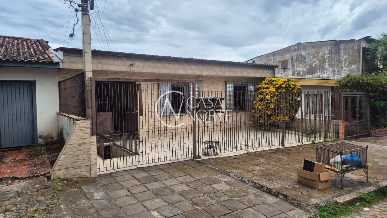 Casa à venda com 3 quartos, 200m², 1 vaga, Rua Cidade de Uberlândia no bairro Jardim Europa em Porto Alegre