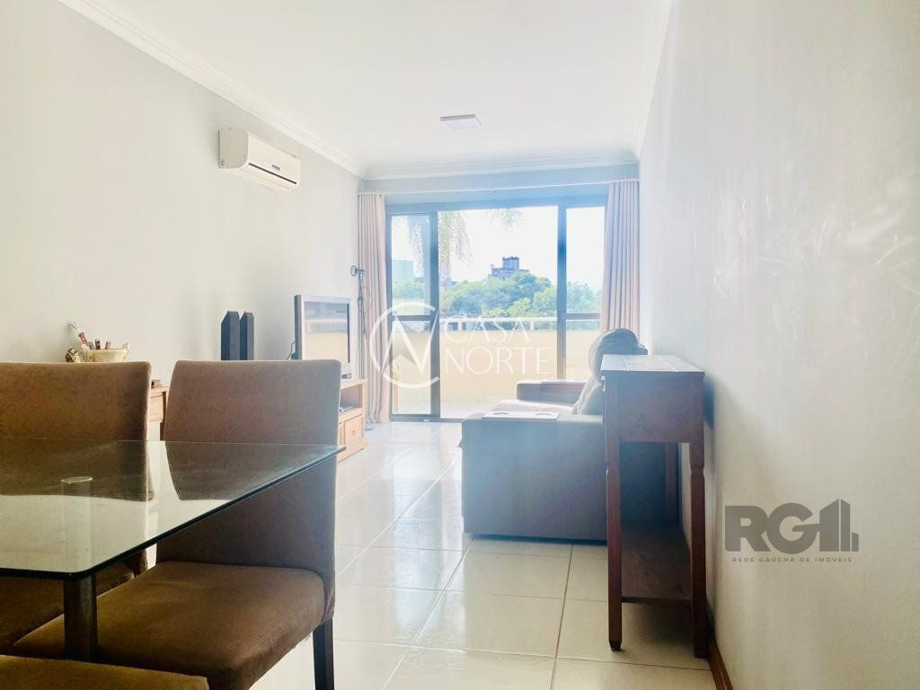 Apartamento à venda com 2 quartos, 74m², 1 suíte, 1 vaga, Rua Gomes Jardim no bairro Santana em Porto Alegre