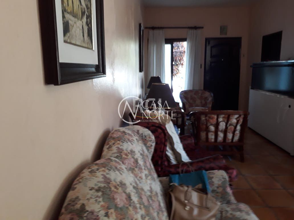 Casa à venda com 3 quartos, 200m², 1 suíte, 1 vaga, Rua Livramento no bairro Santana em Porto Alegre