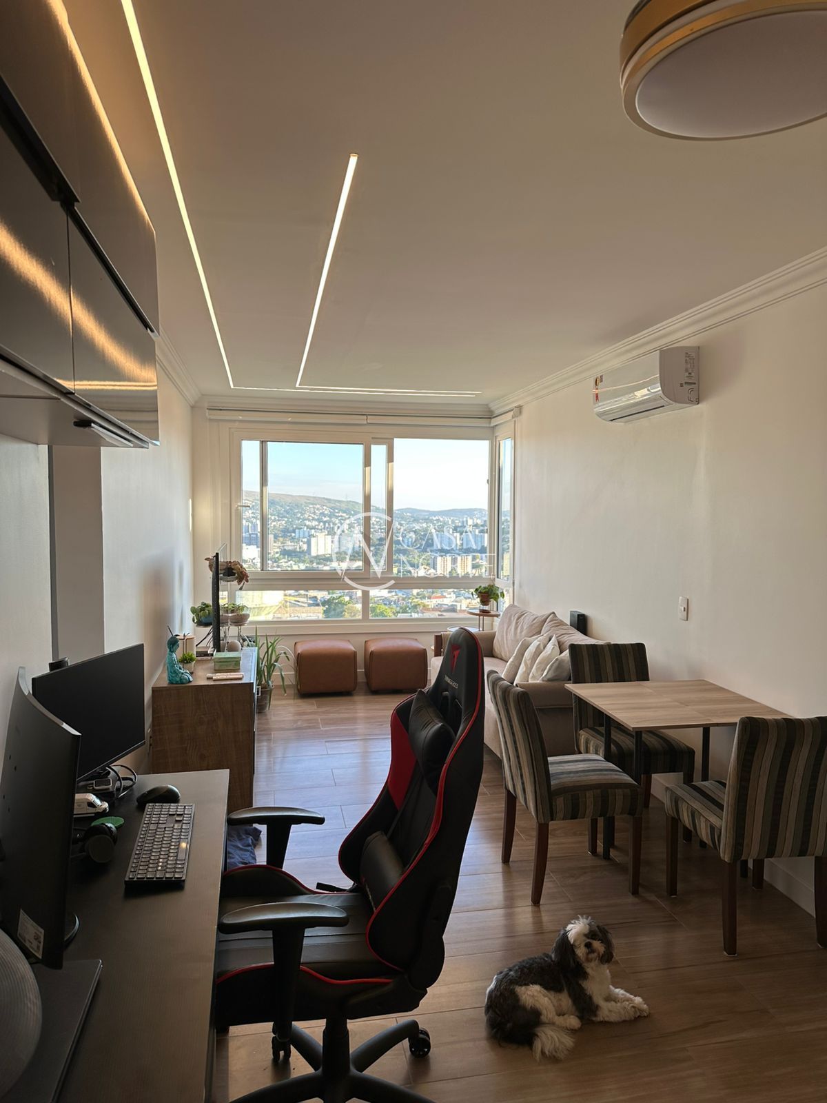 Apartamento à venda com 2 quartos, 69m², 1 suíte, 2 vagas, Rua Delfino Riet no bairro Santo Antônio em Porto Alegre