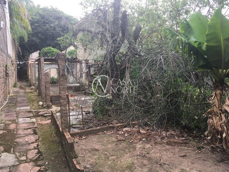 Terreno à venda  com 879m², Rua Otavio Dutra no bairro Santa Tereza em Porto Alegre