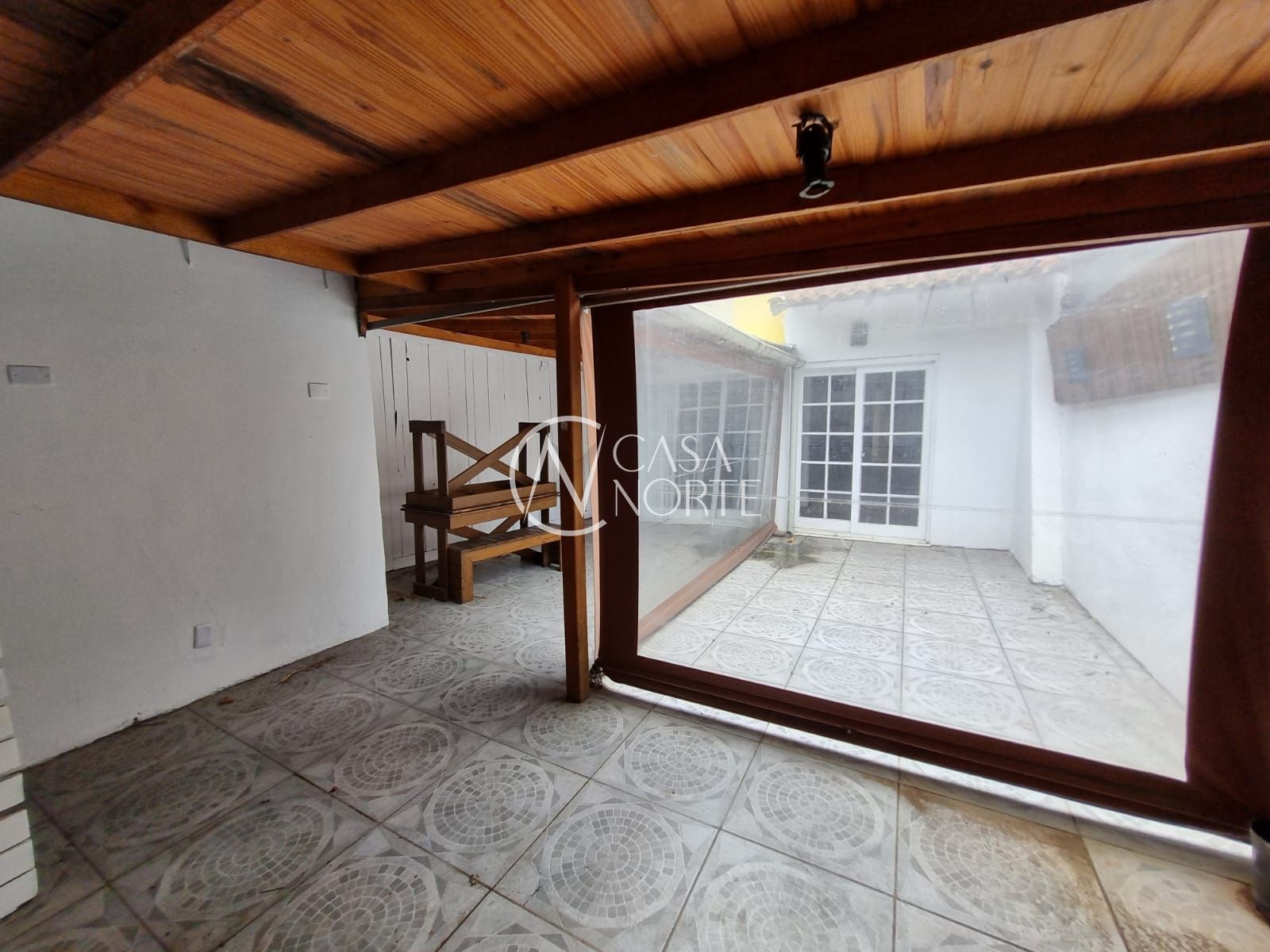 Casa Comercial à venda , 200m², Rua São Luis no bairro Santana em Porto Alegre