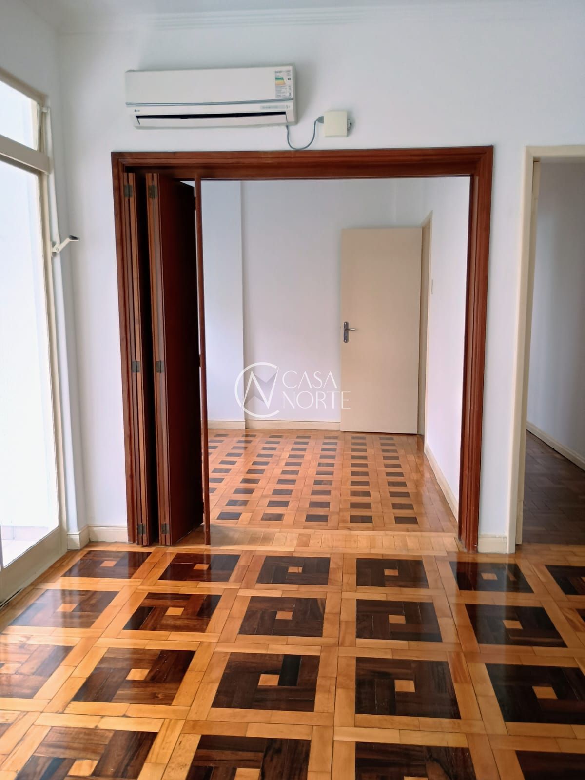 Apartamento à venda com 3 quartos, 85m², 1 vaga, Avenida Senador Salgado Filho no bairro Centro Histórico em Porto Alegre