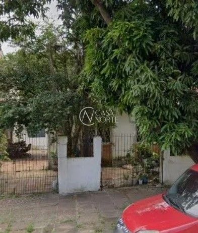Casa à venda com 2 quartos, 200m², 2 vagas, Rua São Francisco no bairro Santana em Porto Alegre
