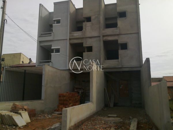 Casa à venda com 3 quartos, 132m², 3 suítes, 2 vagas, Rua Irma Teresilda Steffen no bairro Protásio Alves em Porto Alegre