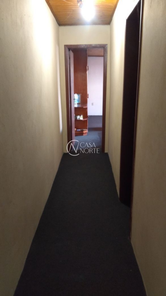 Casa à venda com 4 quartos, 206m², 2 vagas, Avenida Brasil no bairro Navegantes em Porto Alegre