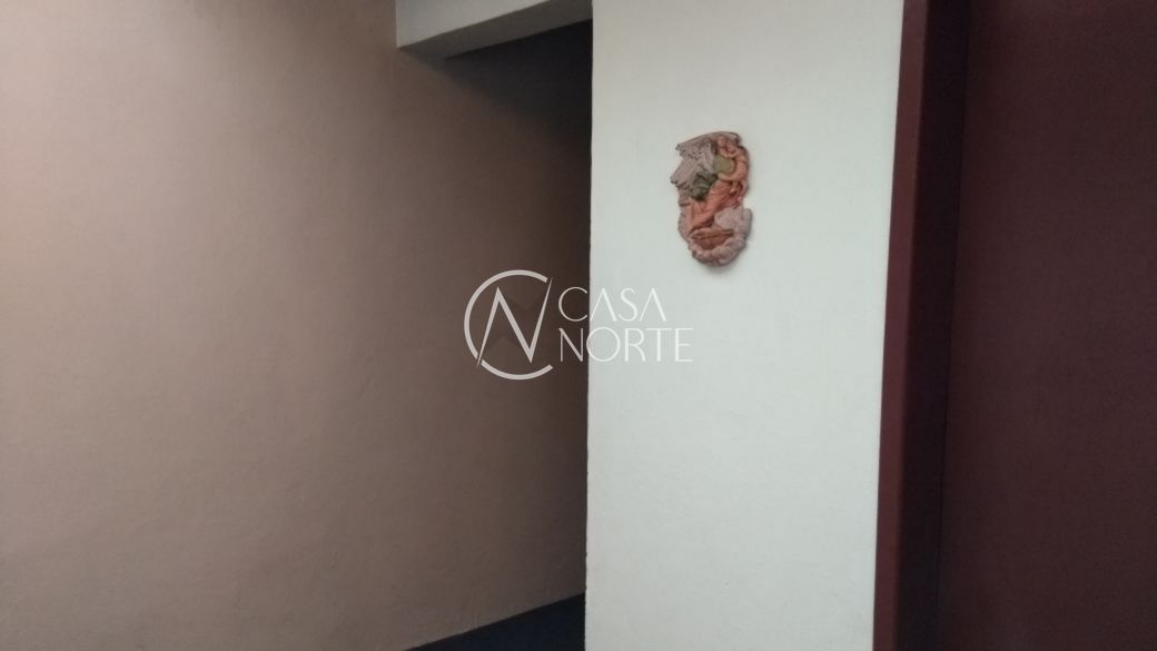 Casa à venda com 4 quartos, 206m², 2 vagas, Avenida Brasil no bairro Navegantes em Porto Alegre