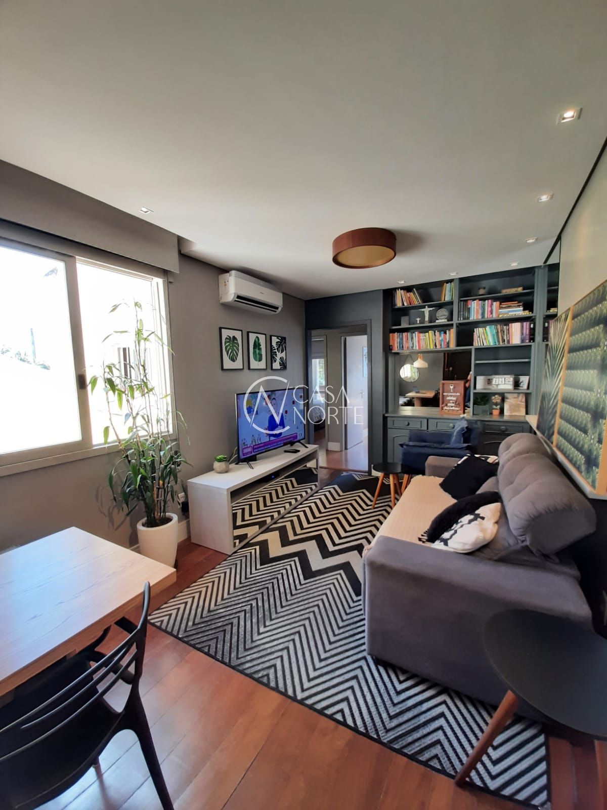 Cobertura à venda com 3 quartos, 186m², 1 vaga, Rua Doutor Eduardo Chartier no bairro Higienópolis em Porto Alegre