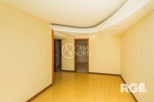 Apartamento à venda com 3 quartos, 104m², 1 suíte, 1 vaga, Avenida Iguassu no bairro Petrópolis em Porto Alegre