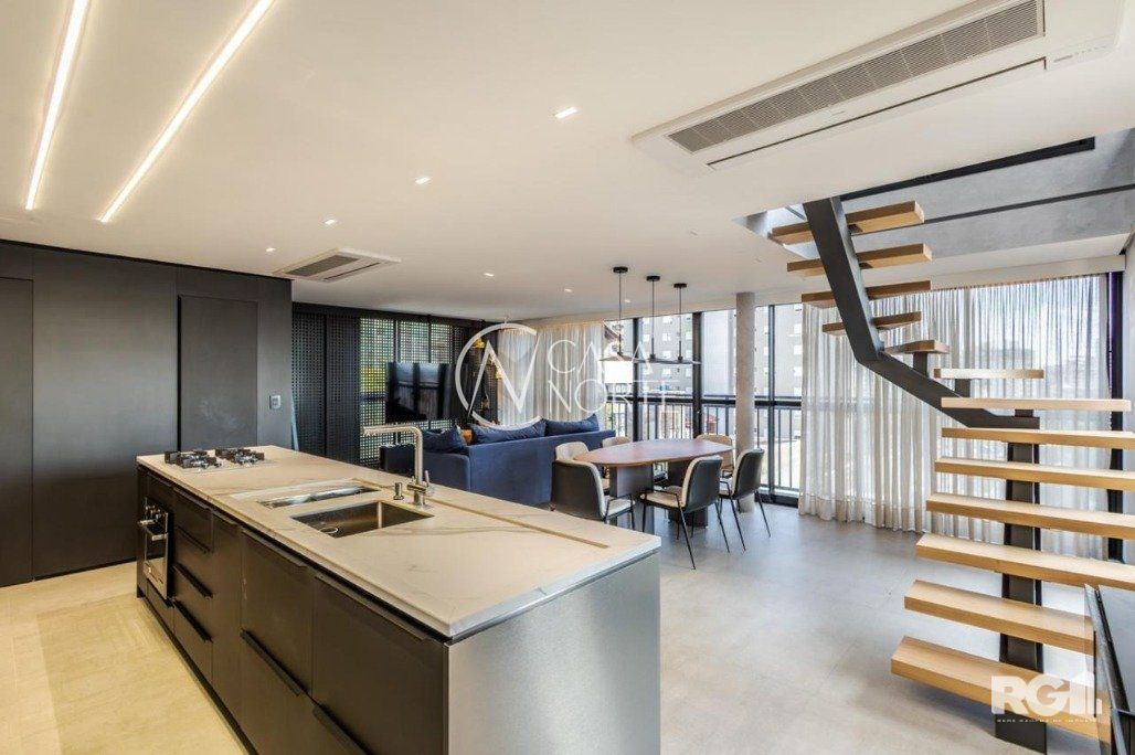 Duplex à venda com 3 quartos, 109m², 2 suítes, 2 vagas, Rua Artur Rocha no bairro Auxiliadora em Porto Alegre