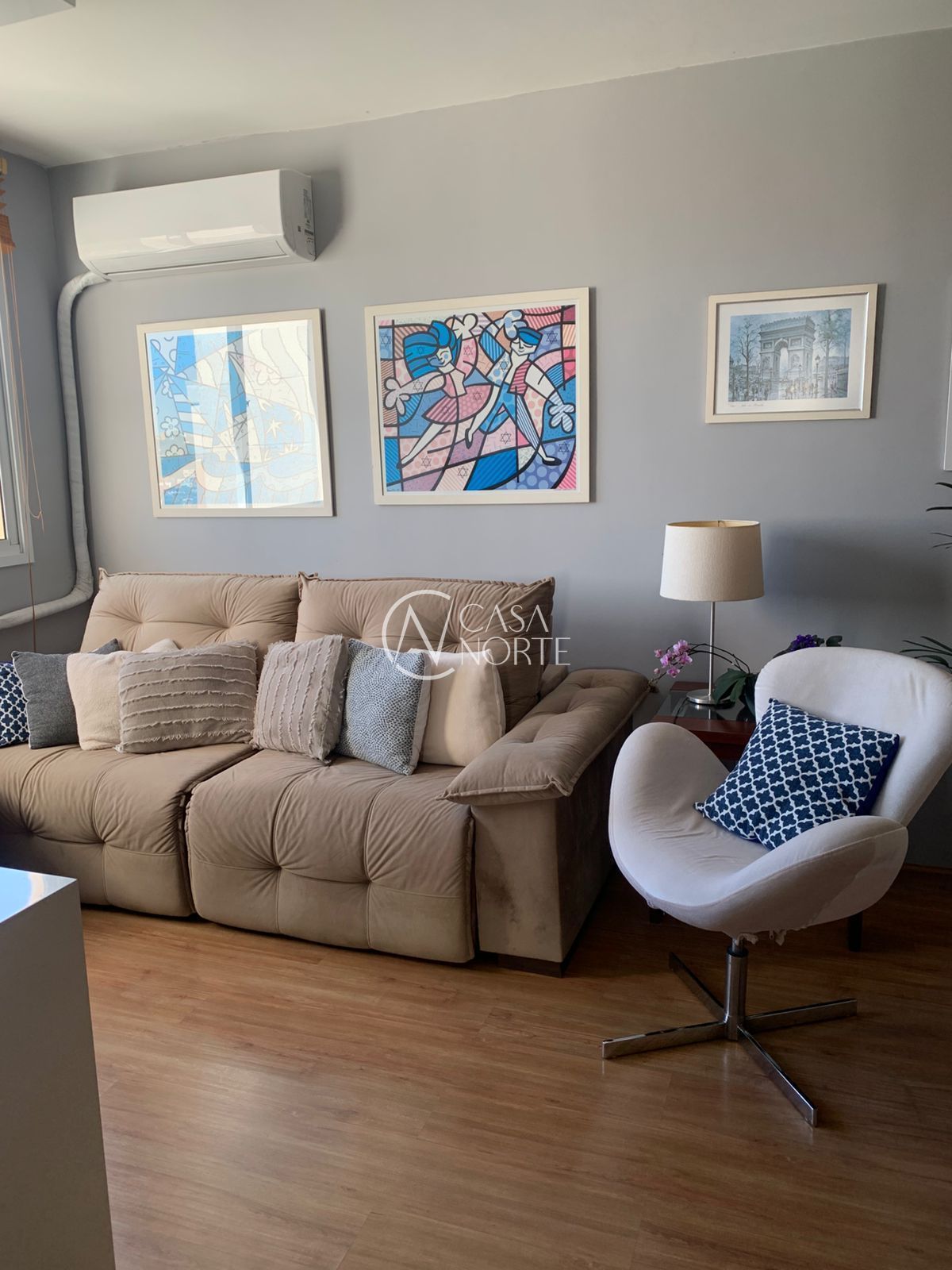 Apartamento à venda com 3 quartos, 69m², 1 suíte, 1 vaga, Rua Carlos Reverbel no bairro Jardim Carvalho em Porto Alegre