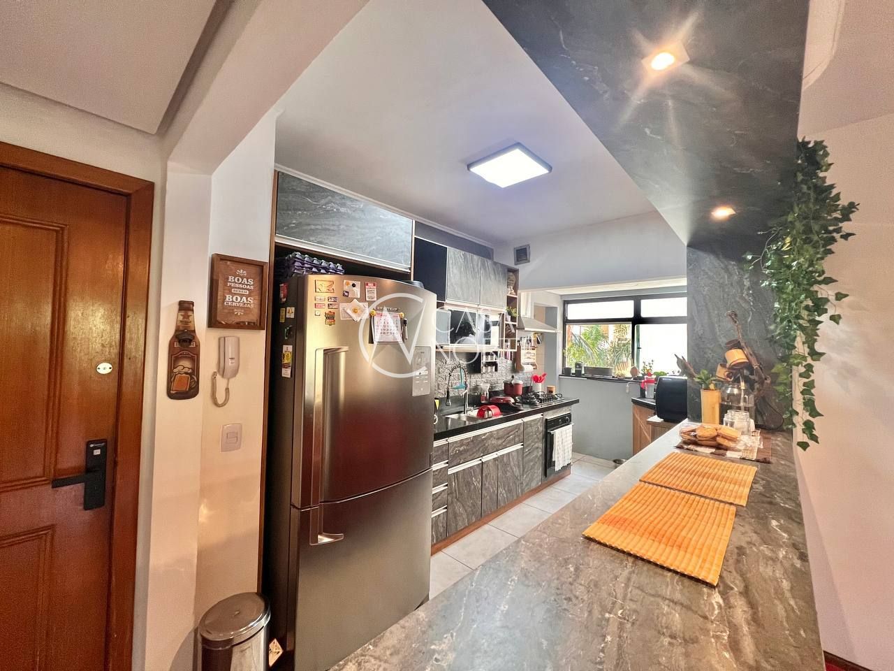 Apartamento à venda com 3 quartos, 100m², 1 suíte, 1 vaga, Rua José Honorato dos Santos no bairro Cidade Baixa em Porto Alegre