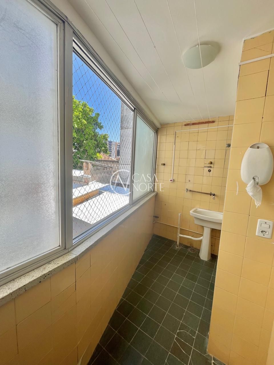 Apartamento à venda com 2 quartos, 73m², 1 vaga, Rua Sarmento Leite no bairro Centro Histórico em Porto Alegre