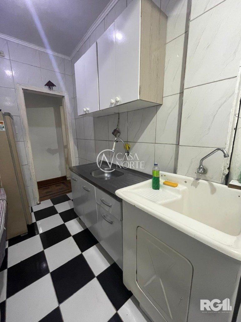 Apartamento à venda com 2 quartos, 39m², Rua Vinte e Quatro de Maio no bairro Centro Histórico em Porto Alegre