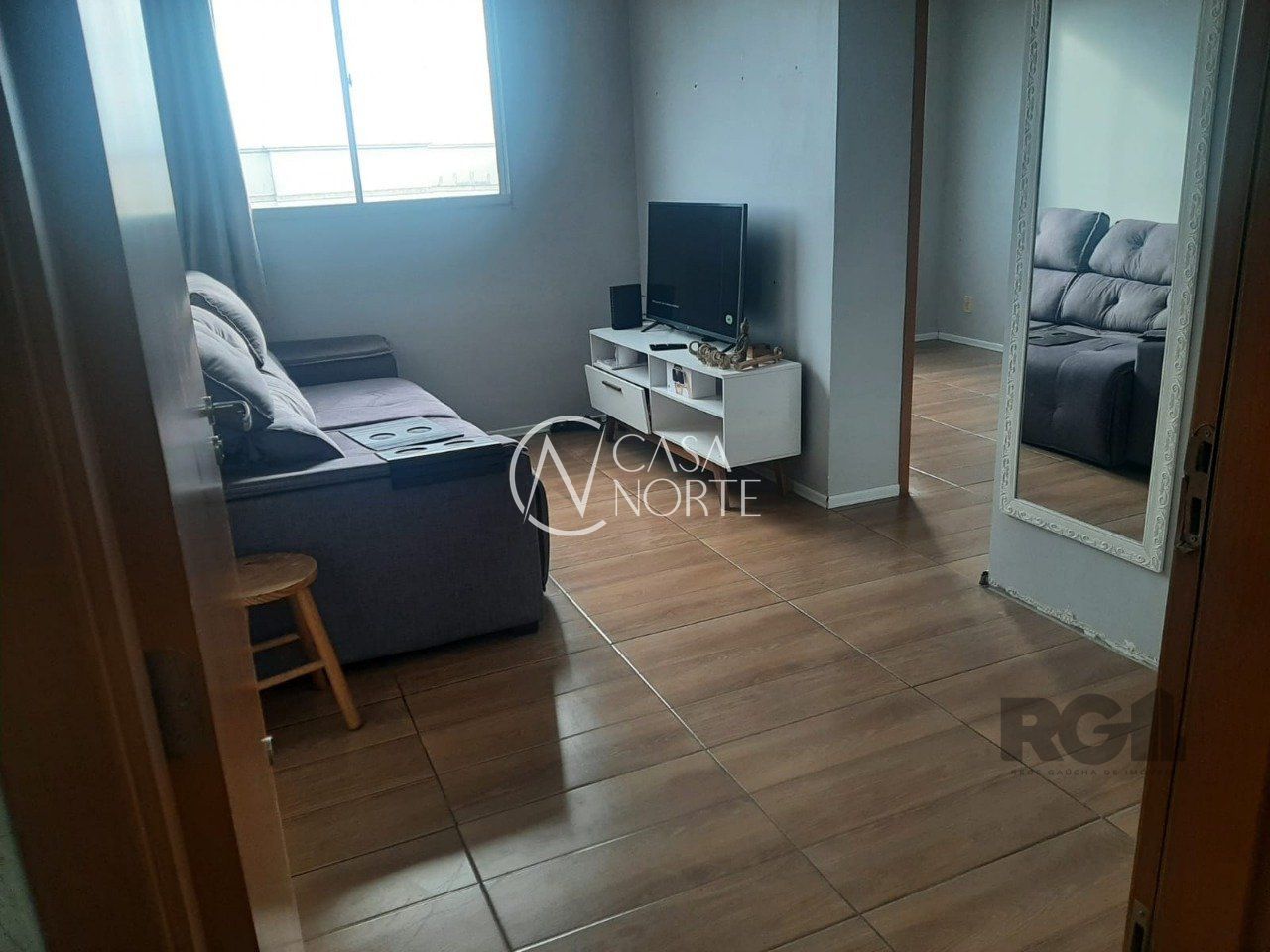 Apartamento à venda com 2 quartos, 45m², 1 vaga, Avenida Juscelino Kubitschek de Oliveira no bairro Jardim Leopoldina em Porto Alegre
