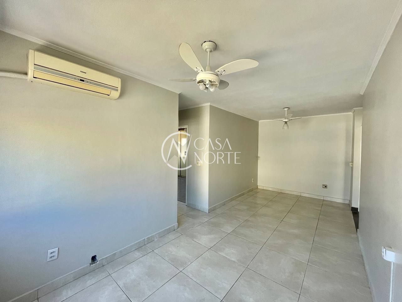 Apartamento à venda com 2 quartos, 68m², 1 vaga, Rua Dezessete de Junho no bairro Menino Deus em Porto Alegre