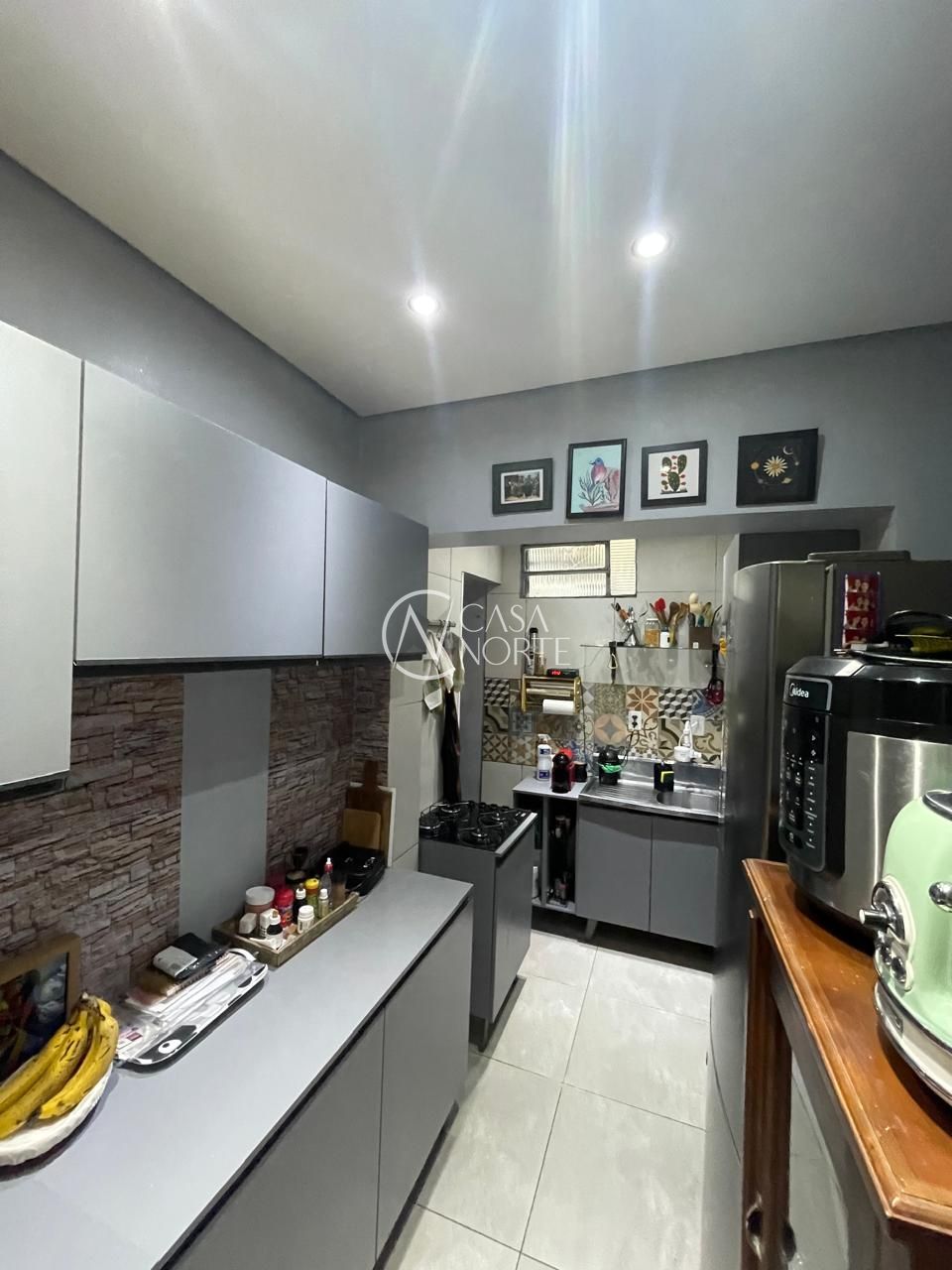 Apartamento à venda com 2 quartos, 60m², Rua Barbedo no bairro Menino Deus em Porto Alegre