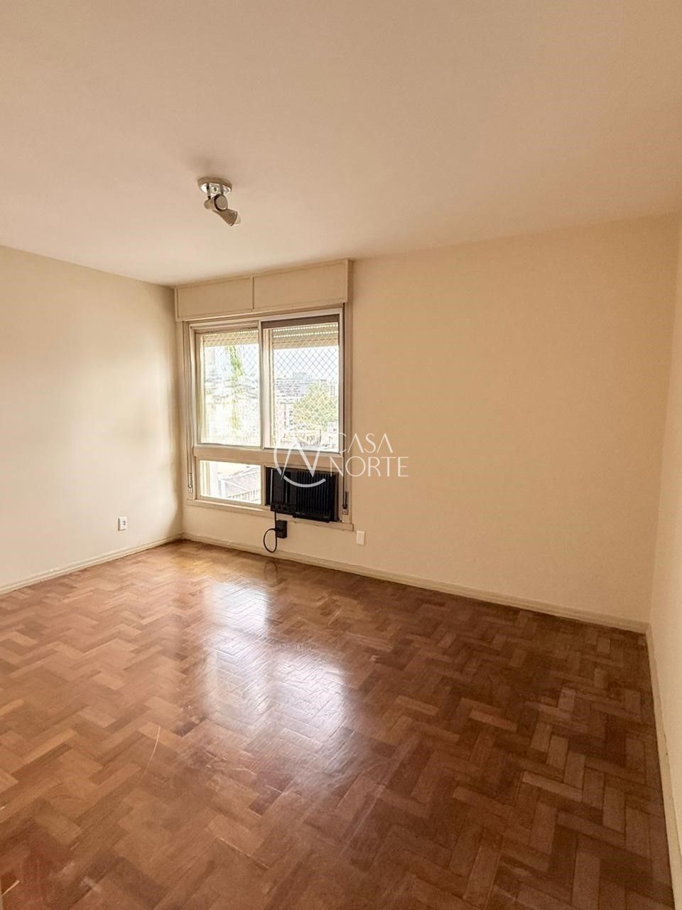 Apartamento à venda com 3 quartos, 130m², 1 suíte, 1 vaga, Avenida Venâncio Aires no bairro Santana em Porto Alegre