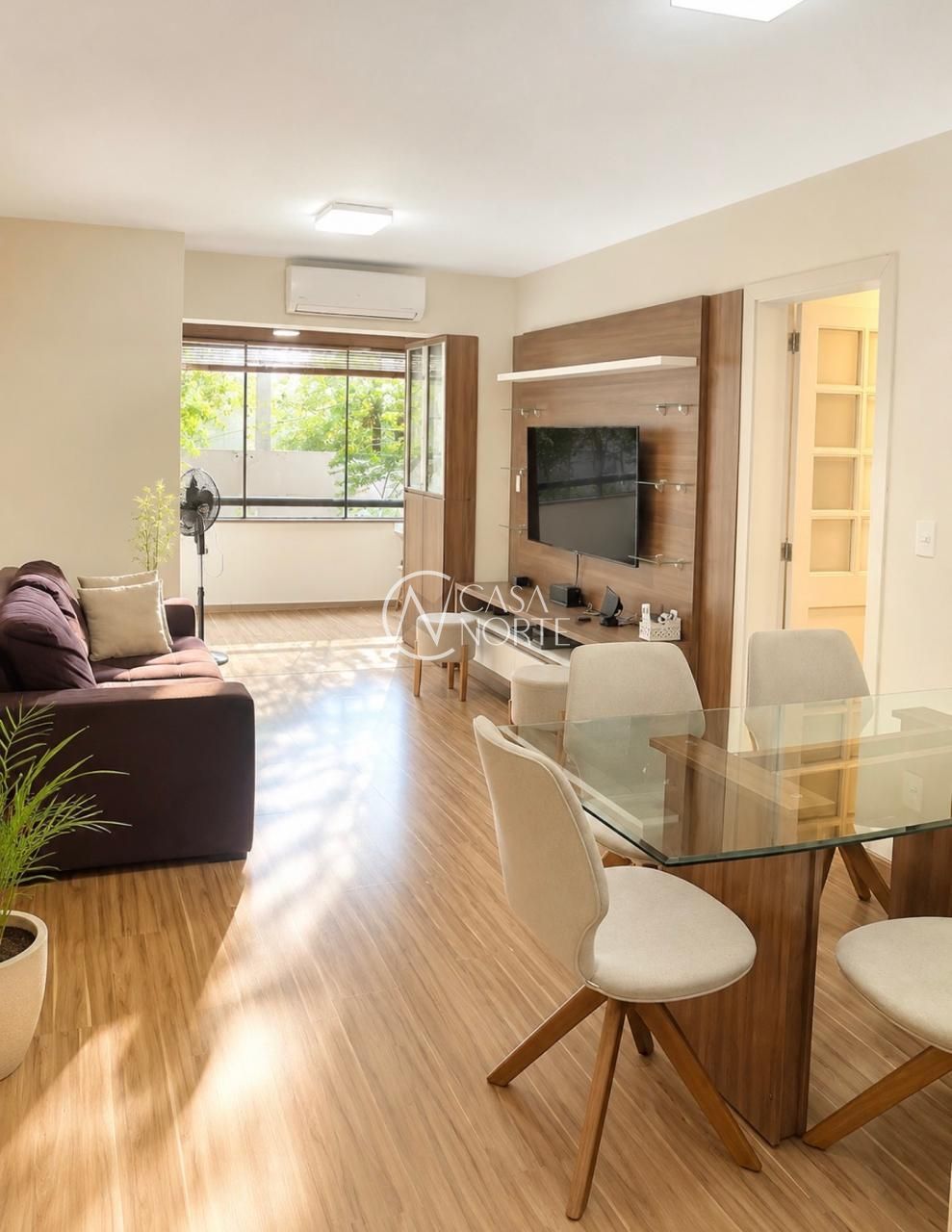 Apartamento à venda com 3 quartos, 84m², 1 suíte, 1 vaga, Rua Plácido de Castro no bairro Santana em Porto Alegre