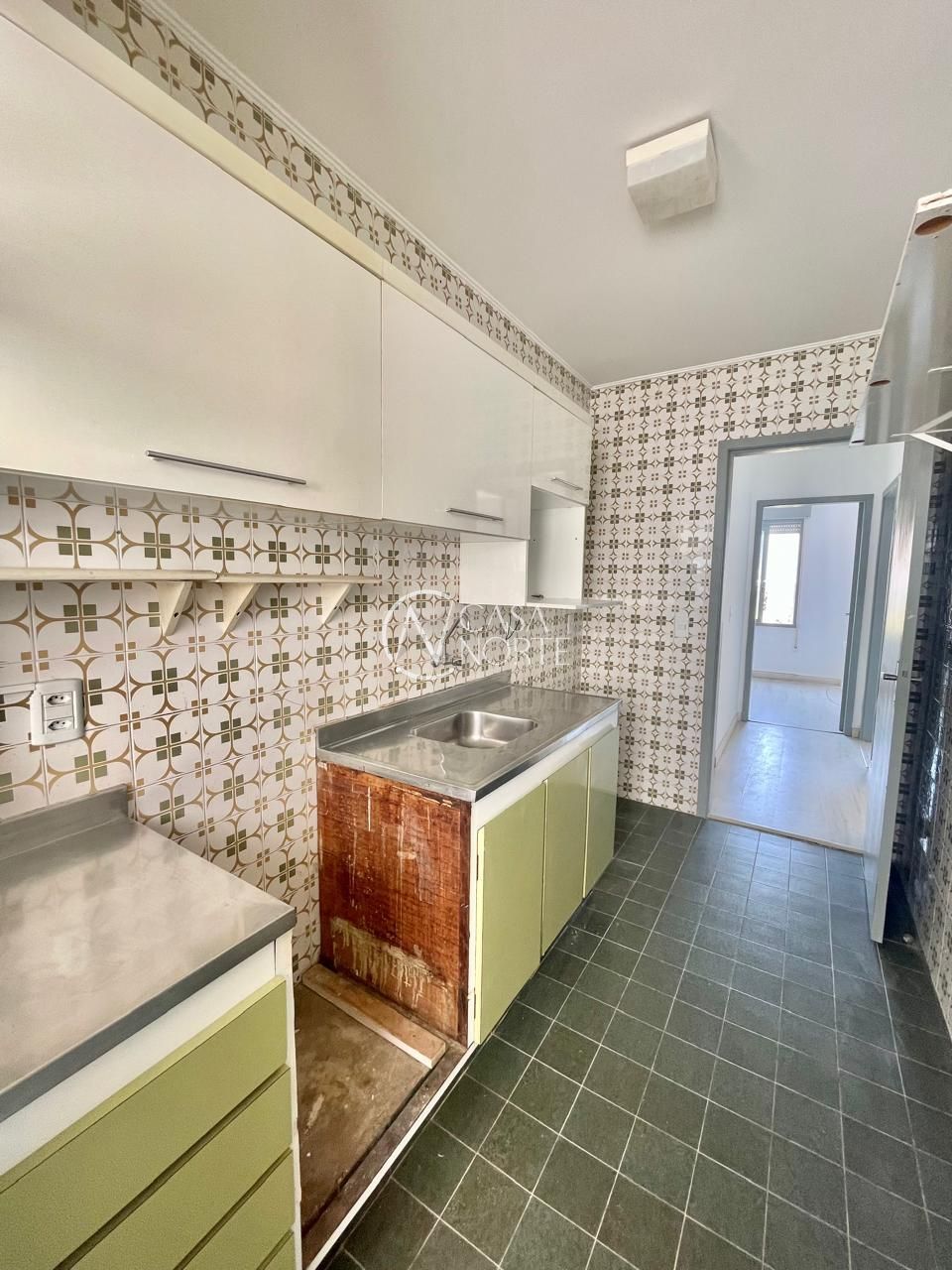 Apartamento à venda com 2 quartos, 73m², 1 vaga, Rua Sarmento Leite no bairro Centro Histórico em Porto Alegre