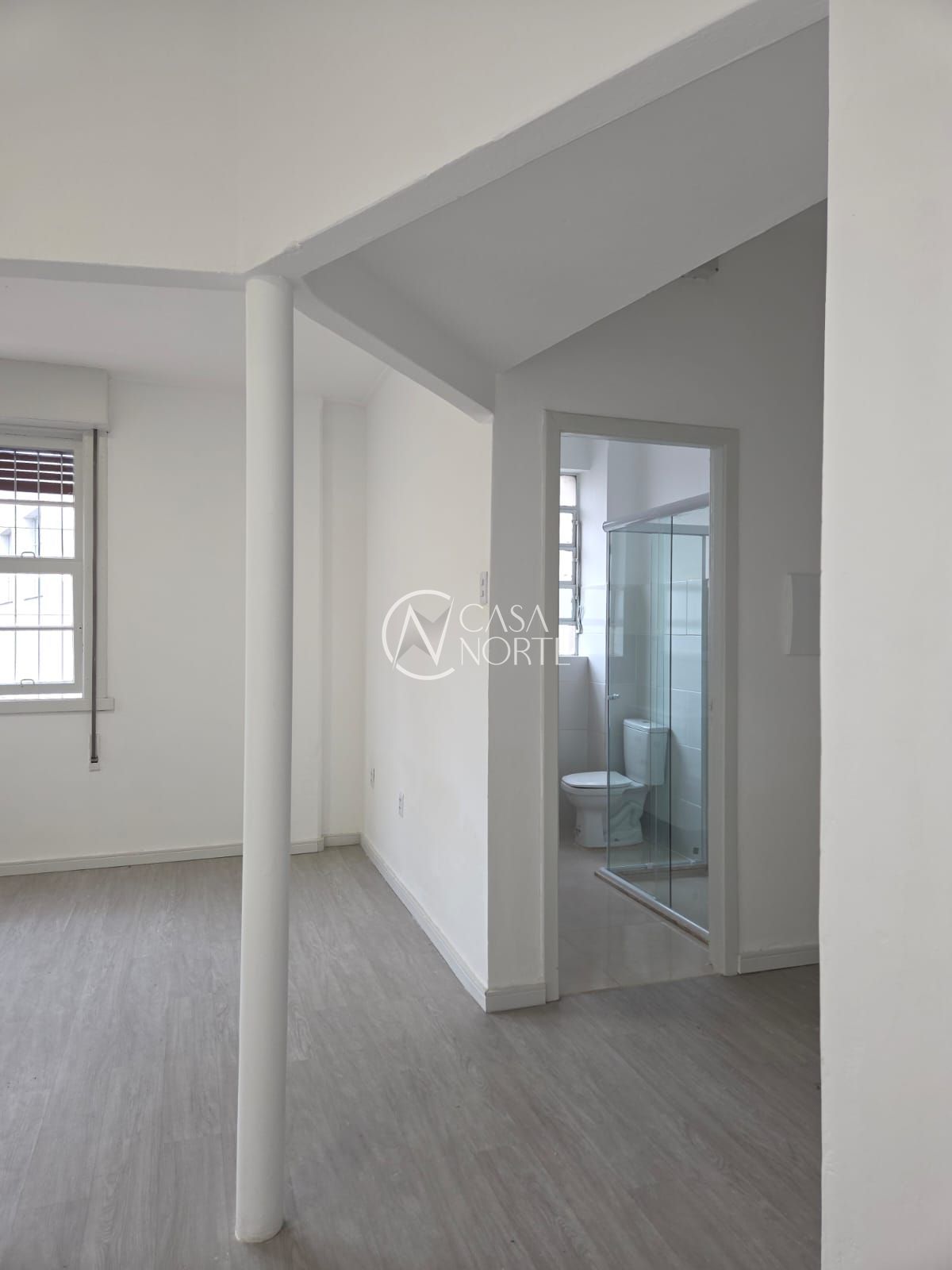Apartamento à venda com 2 quartos, 70m², Avenida Alberto Bins no bairro Centro Histórico em Porto Alegre