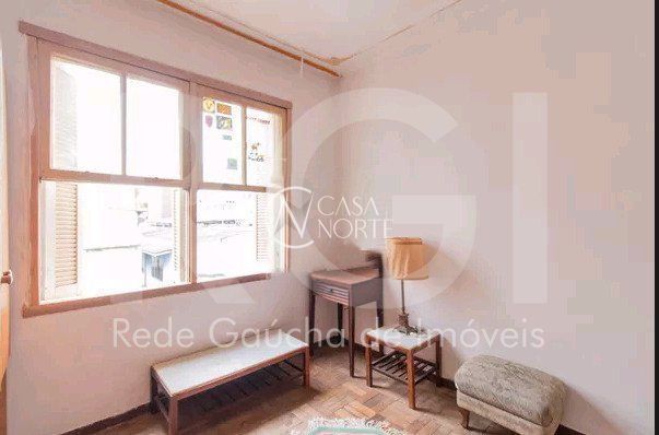 Apartamento à venda com 2 quartos, 75m², Rua Santana no bairro Farroupilha em Porto Alegre