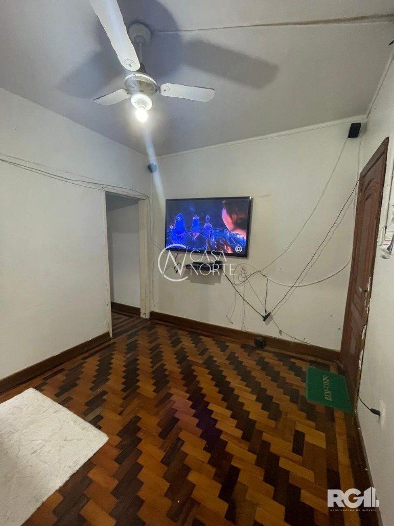 Apartamento à venda com 2 quartos, 39m², Rua Vinte e Quatro de Maio no bairro Centro Histórico em Porto Alegre