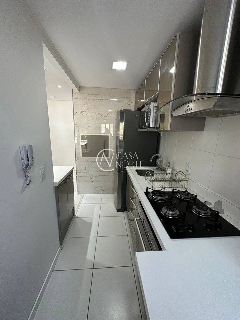 Apartamento à venda com 2 quartos, 59m², 1 suíte, 1 vaga, Rua Tamandare no bairro Camaquã em Porto Alegre