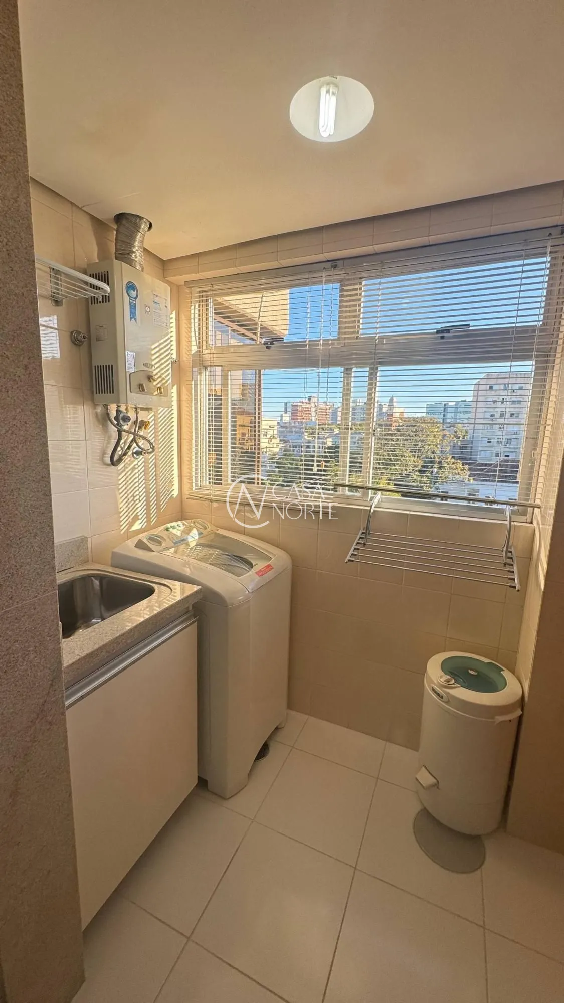 Apartamento à venda com 2 quartos, 74m², 1 vaga, Rua da República no bairro Cidade Baixa em Porto Alegre