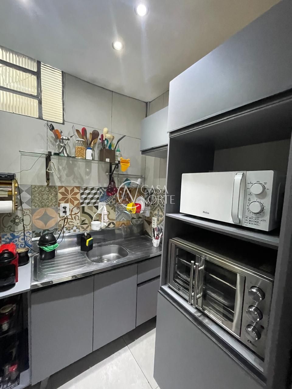 Apartamento à venda com 2 quartos, 60m², Rua Barbedo no bairro Menino Deus em Porto Alegre