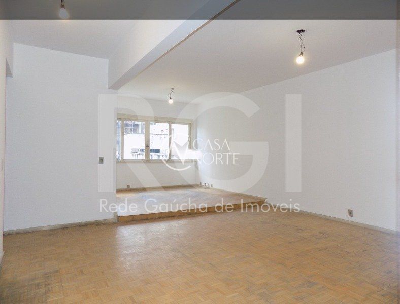 Apartamento à venda com 3 quartos, 147m², 1 vaga, Rua Duque de Caxias no bairro Centro Histórico em Porto Alegre