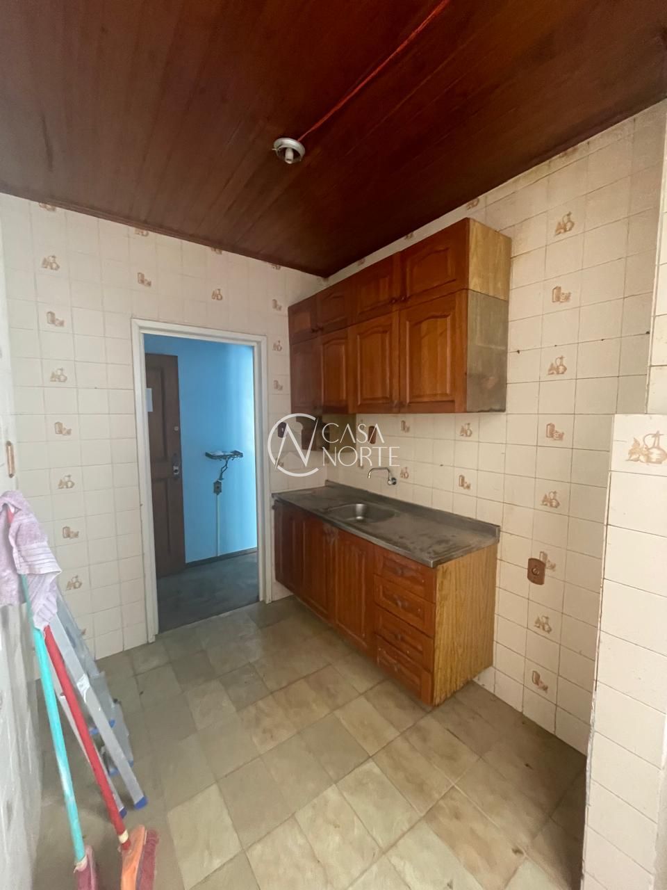Apartamento à venda com 2 quartos, 74m², Rua Demétrio Ribeiro no bairro Centro Histórico em Porto Alegre