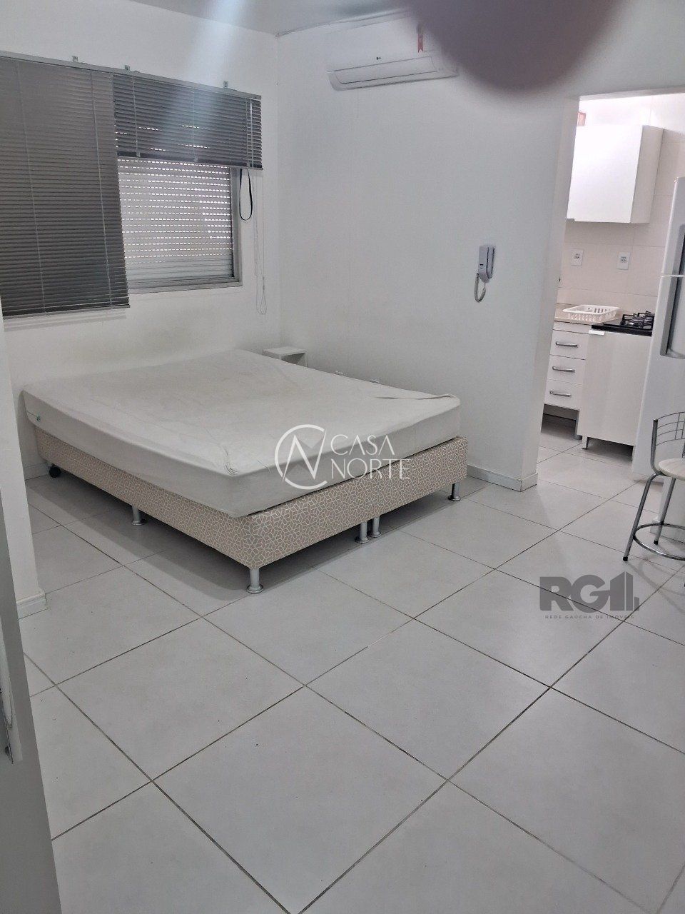 Kitnet à venda , 27m², Rua General Lima e Silva no bairro Cidade Baixa em Porto Alegre