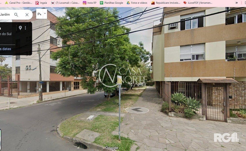 Terreno à venda  com 301m², Travessa Serafim Terra no bairro Jardim Botânico em Porto Alegre