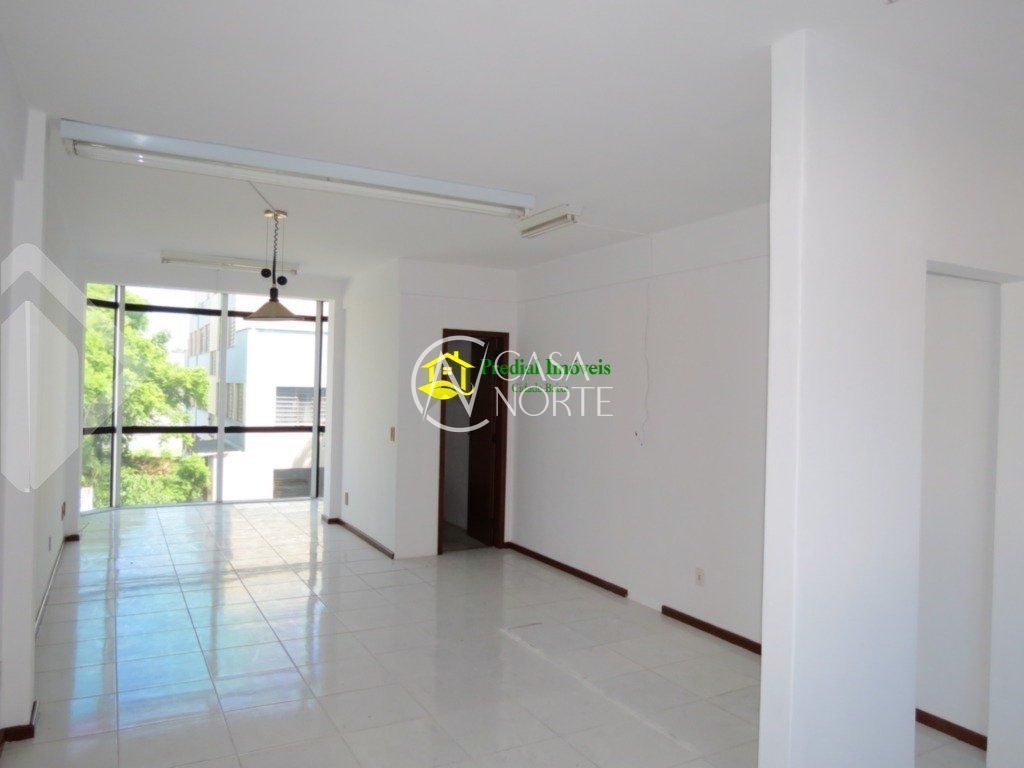 Sala Comercial à venda , 46m², Avenida Getúlio Vargas no bairro Menino Deus em Porto Alegre