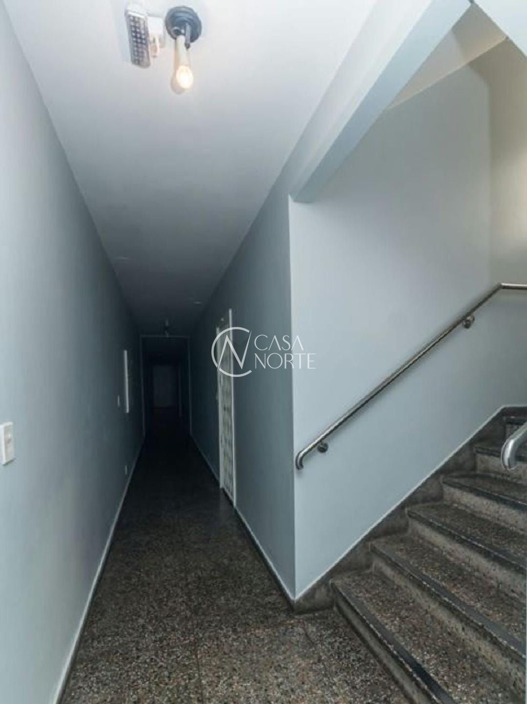 Apartamento à venda com 2 quartos, 93m², Rua Laurindo no bairro Santana em Porto Alegre