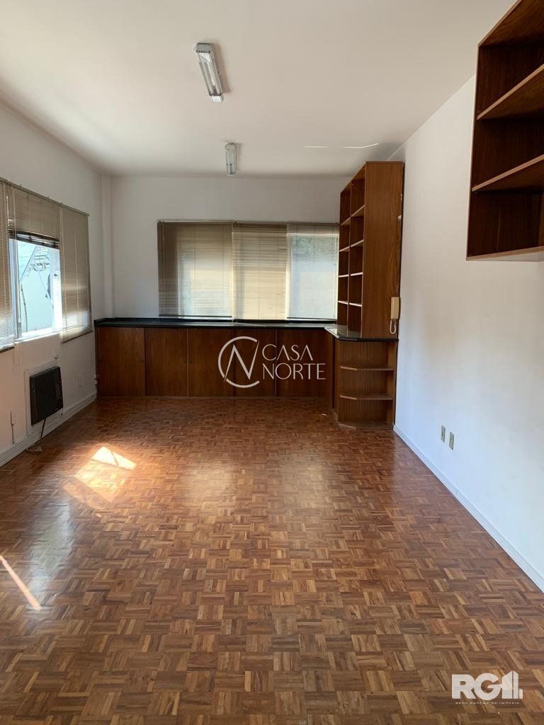 Sala Comercial à venda com 1 quarto, 31m², Rua Joaquim Nabuco no bairro Cidade Baixa em Porto Alegre