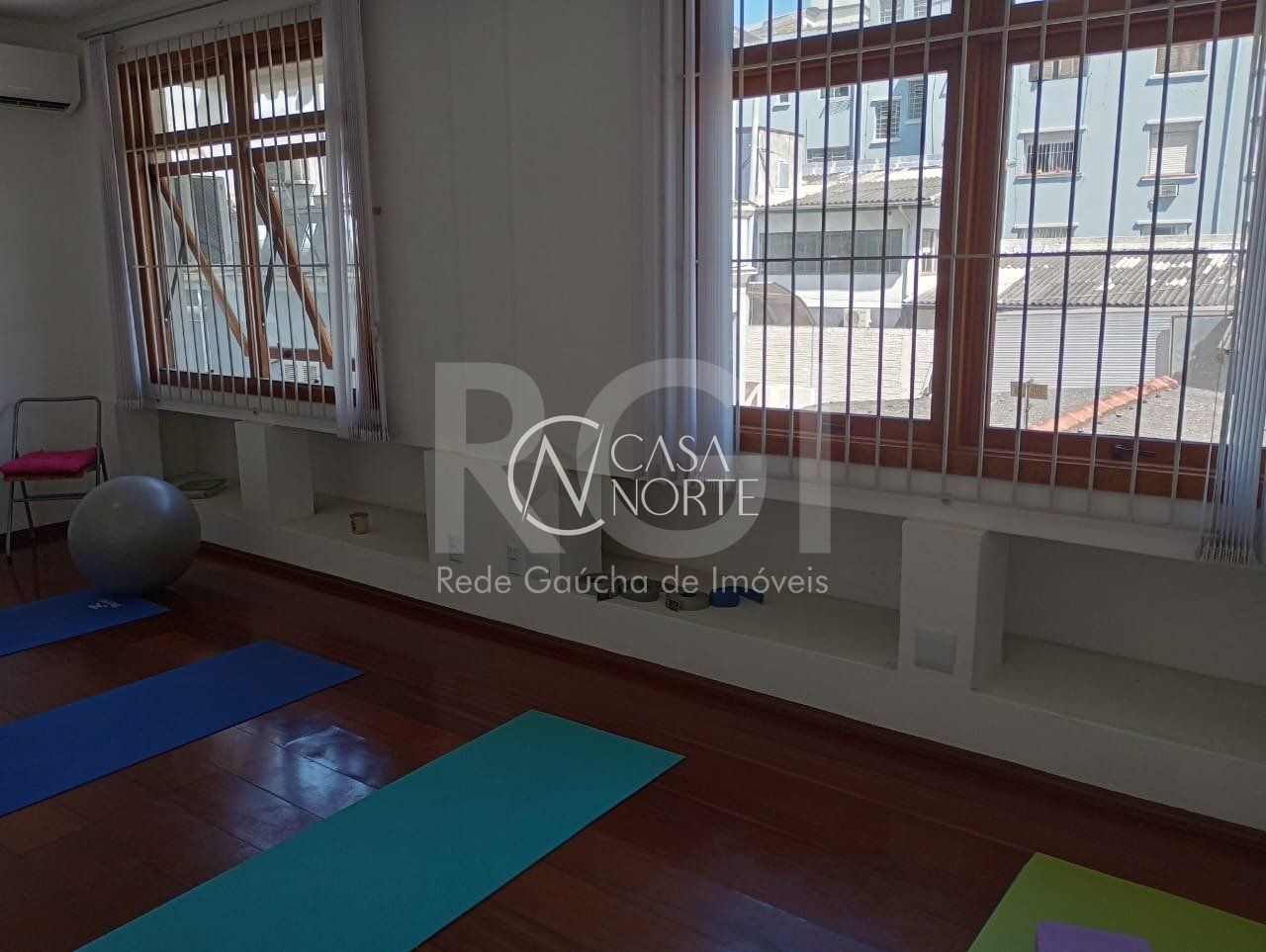 Sala Comercial à venda , 34m², Rua José do Patrocínio no bairro Cidade Baixa em Porto Alegre