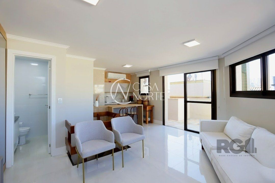 Cobertura à venda com 3 quartos, 178m², 1 suíte, 1 vaga, Rua Olinda no bairro São Geraldo em Porto Alegre