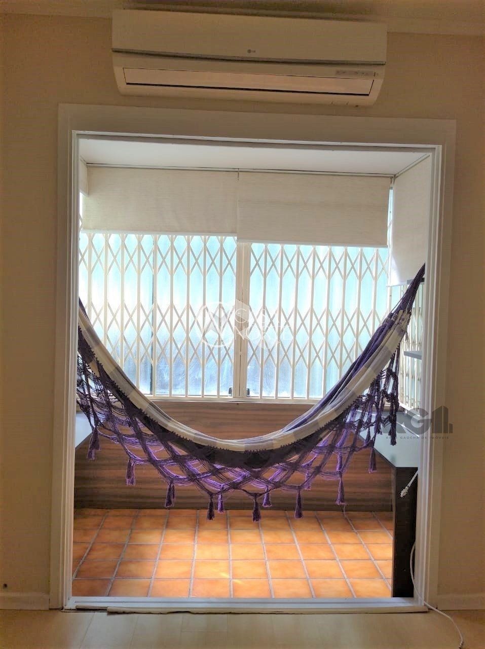 Apartamento à venda com 1 quarto, 44m², 1 vaga, Avenida Padre Cacique no bairro Praia de Belas em Porto Alegre