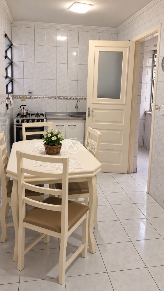 Apartamento à venda com 3 quartos, 111m², 1 suíte, Rua Olavo Bilac no bairro Azenha em Porto Alegre